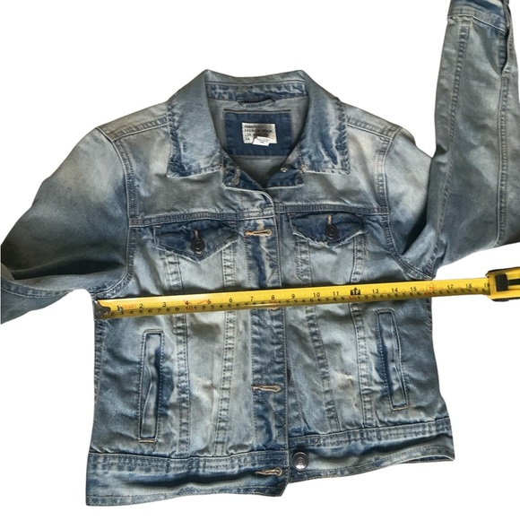 Forever 21 Blue Jean Jacket with unicorn in the back  - Small - Picture 5 of 5